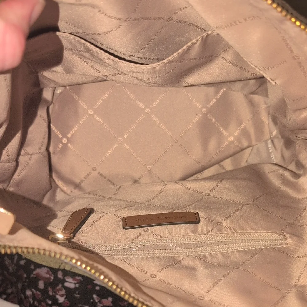 Michael Kors Olive and Tan Suede Shoulder Bag - Picture 6 of 7